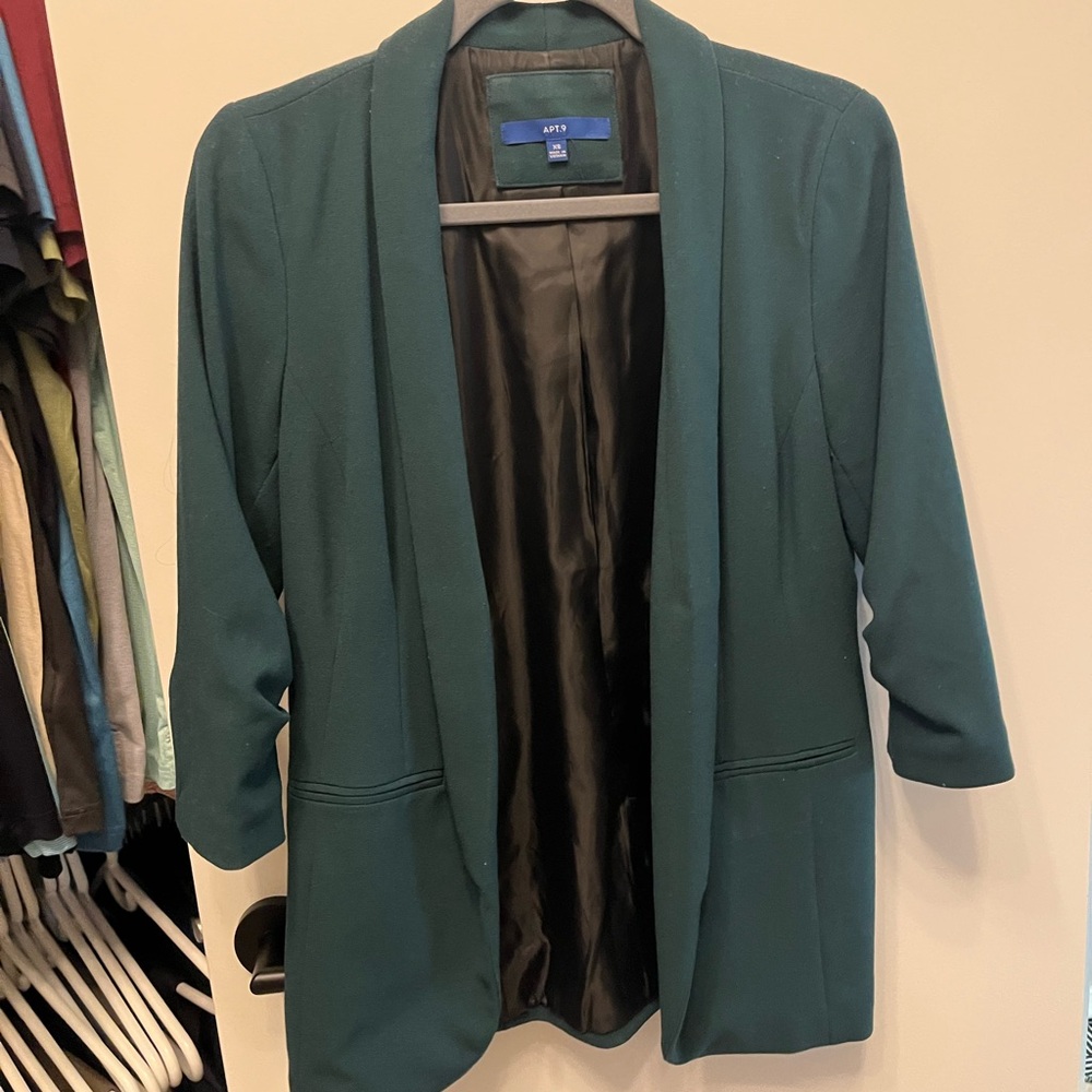 Apt. 9 Green Blazer with Notch Lapels and 3/4 Sleeves